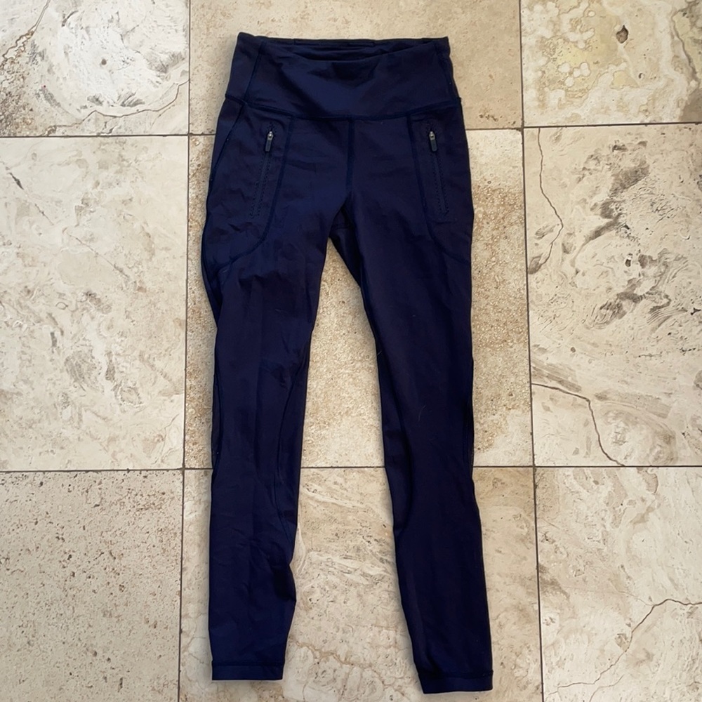 Lululemon Leggings With Mesh Insert Size 4 - image 1